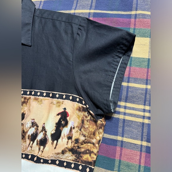 Cumberland Outfitters Black Beige and White Horse Print Short Sleeve Shirt - Picture 4 of 11